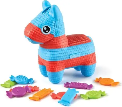 Juego piñata de dulces diferentes texturas